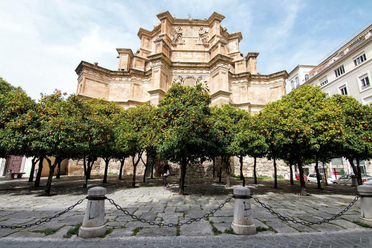 Apartamentos Palacio De Los Jeronimos غرناطة المظهر الخارجي الصورة